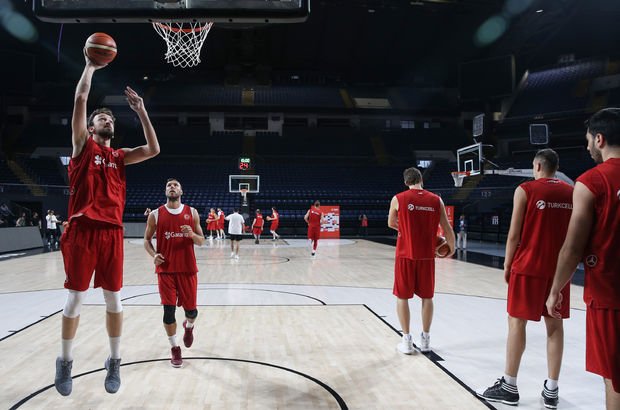 A Milli Erkek Basketbol Takımı'nda Avrupa Şampiyonası mesaisi başladı