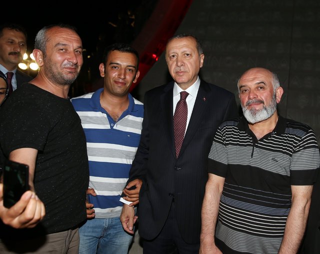 Cumhurbaşkan Erdoğan ve Başbakan Yıldırım'dan '15 Temmuz Şehitler Abidesi'ne ziyaret