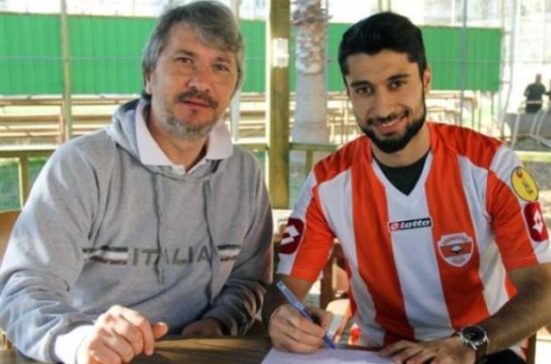 Manisaspor, Fahri Akyol'la 1 yıl sözleşme yeniledi