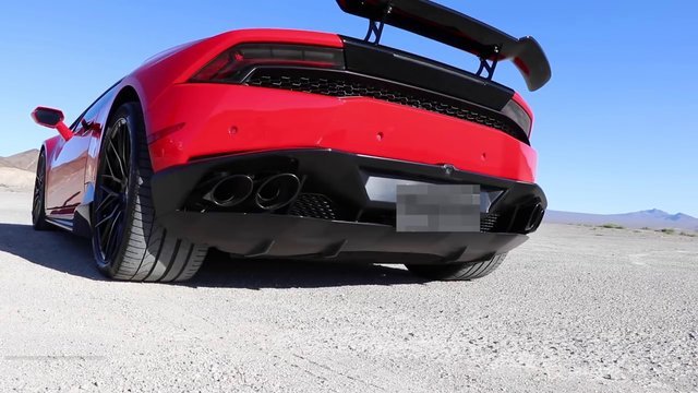 Deney videosu için Lamborghini'sini riske attı