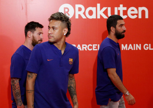 Barcelona'dan açıklama: "Neymar satılık değil"