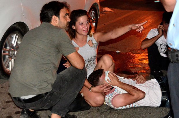 Adana'da bar çıkışı kavga