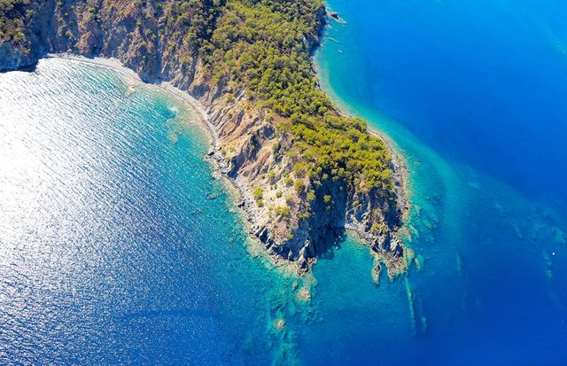 Antalya sahilleri her yıl 10 milyon kişiyi ağırlıyor