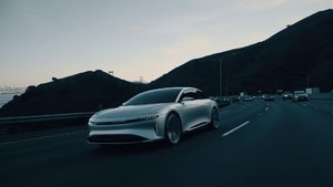 Tesla'nın yeni otonom rakibi hem çok hızlı, hem çok lüks: Lucid Air