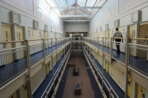 İngiltere'de 71 mahkum yanlışlıkla serbest bırakıldı