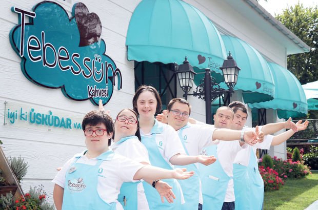 Üsküdar'da Down sendromlu 10 çalışanın hizmet verdiği kafe!