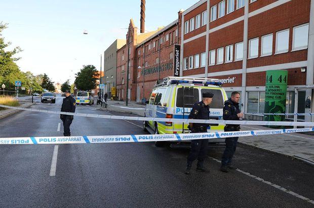 İsveç'te silahlı saldırı: 3 yaralı