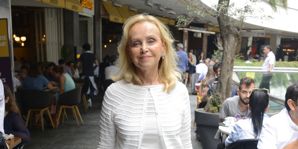 AVM'de öğle yemeği