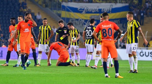 Ridvan Dilmen Den Fenerbahce Basaksehir Maci Yorumu Futbol Haberleri
