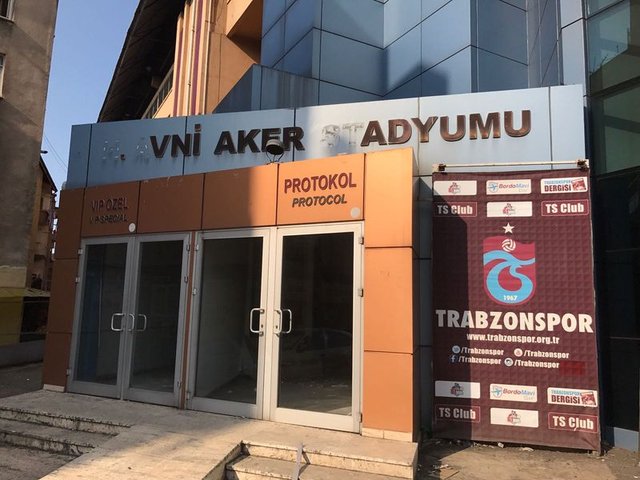 Trabzon'da Hüseyin Avni Aker unutuldu