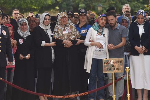 Şehit Özel Harekat Polisi Abdullah Yıldırım için Adana Emniyet Müdürlüğü'nde tören düzenlendi.