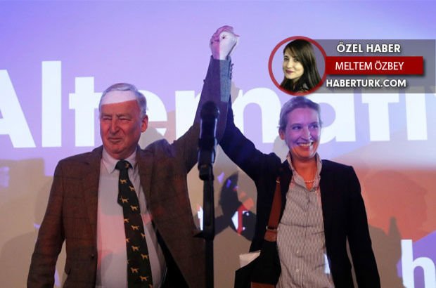 V YAKA DEV V ÖRGÜ DESENLİ ERKEK SÜVETER EL ÖRGÜSÜ TARİFİ V YAKA DEV V ÖRGÜ DESENLİ ERKEK SÜVETER EL ÖRGÜSÜ TARİFİ