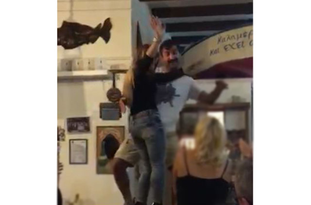 Hakan Bilgin'in masa dansı