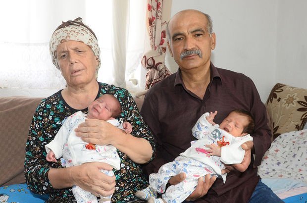 Uşak'ta 55 yaşındaki çiftin ikiz bebeği oldu!