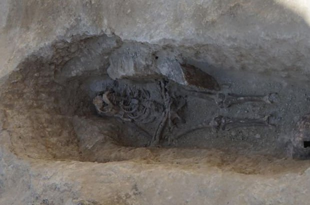 Nevşehir'de 800 yıllık mezar bulundu