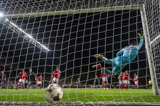 Emre Belözoğlu'nun harika golü sonrası sosyal medya 'patladı'