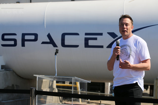 SpaceX kurucusu Elon Musk, Mars'a ne zaman gideceğiz ve Mars'ta yaşam mümkün mü sorularının yanıtını verdi