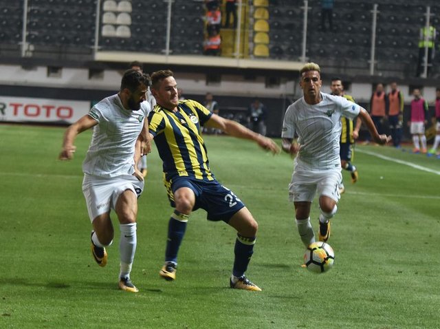 HTSPOR yazarı Bülent Yavuz, Akhisarspor-Fenerbahçe karşılaşmasını değerlendirdi - "Alper Potuk'un atılması kurallara uygun değil"