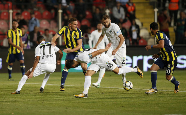 HTSPOR yazarı Bülent Yavuz, Akhisarspor-Fenerbahçe karşılaşmasını değerlendirdi - "Alper Potuk'un atılması kurallara uygun değil"