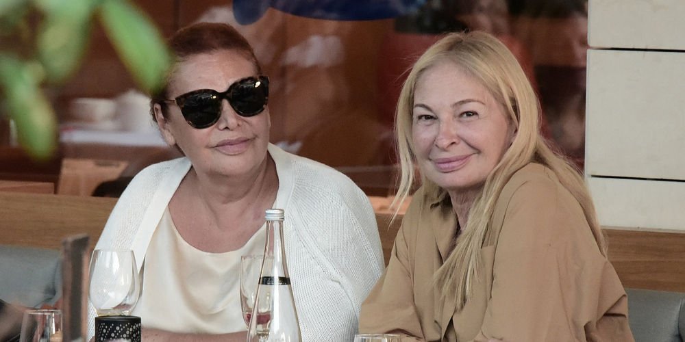 Abla-kardeş zaman geçirdi