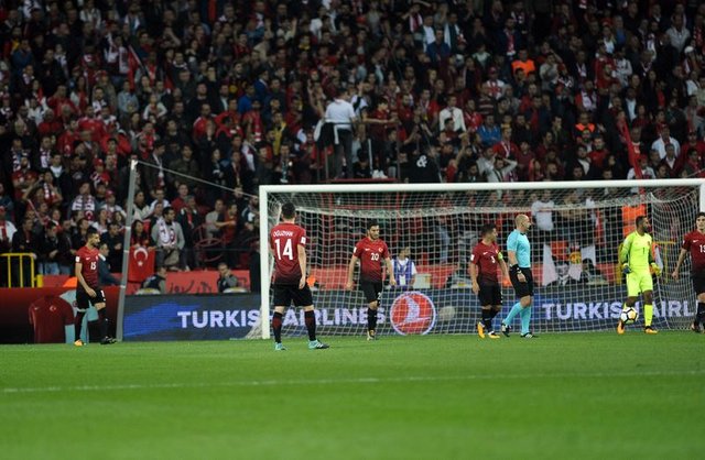 İzlanda maçına Yılmaz Vural damgası