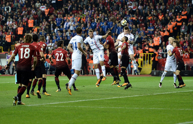 İzlanda maçına Yılmaz Vural damgası