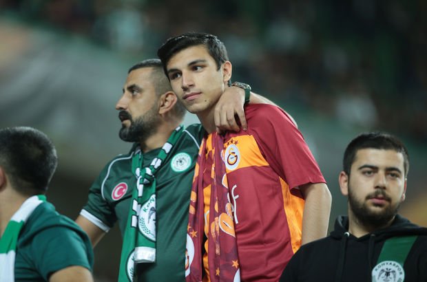 Konyasporluların saldırısına uğrayan Hakan Karaoğlu, Konyaspor Salzburg maçında ağırlandı