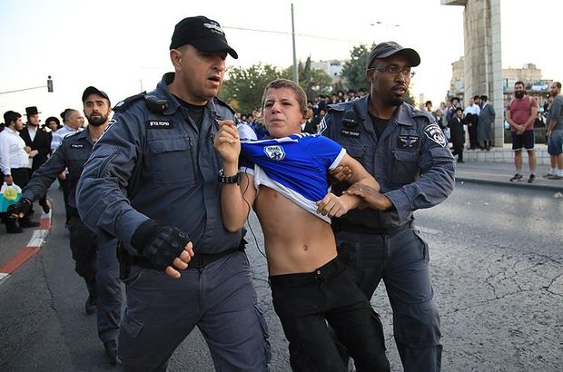 İsrail'de Yahudiler'den askerlik karşıtı gösteri: 11 gözaltı