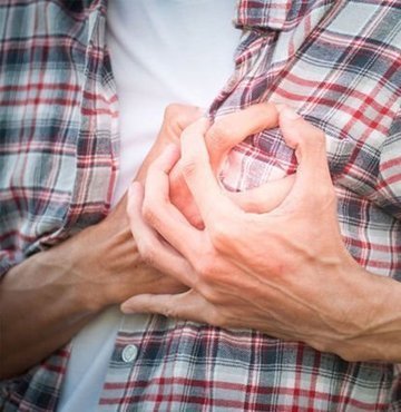 Fransız bilim insanlarının geliştirdiği tamamı yapay ilk implant kalp, ilk kez Fransa dışında bir hastaya nakledildi