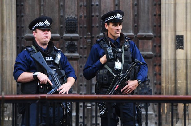 İngiltere yeni terörle mücadele yasasını tartışıyor!