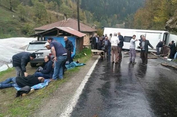 Giresun'da yayladan dönen tur otobüsü devrildi: 19 yaralı