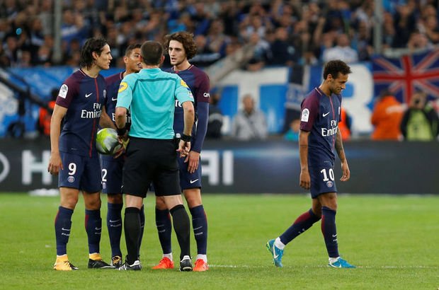 Neymar'a 2 maç ceza verildi
