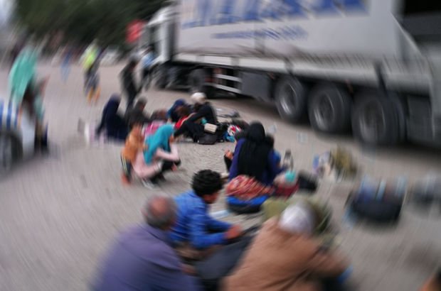 Kastamonu'da bir TIR içinde 148 göçmen yakalandı