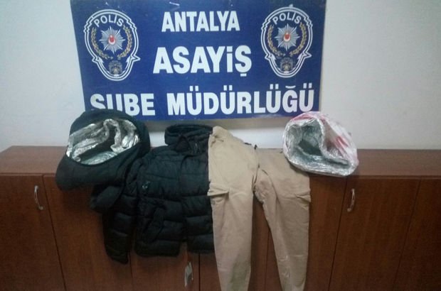 AVM'lerde akılalmaz hırsızlık! Folyo kaplı çantayla...