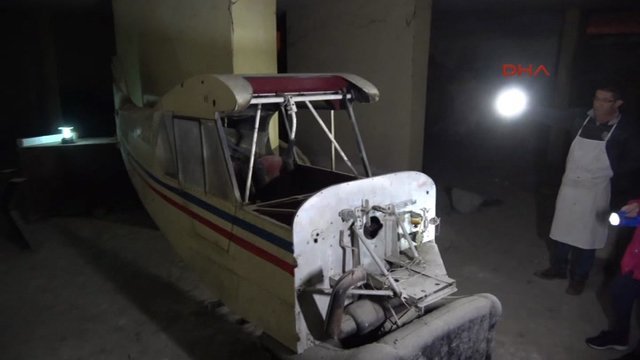 Avcılar'da bodrum katındaki hurda uçak hurdacıya verildi