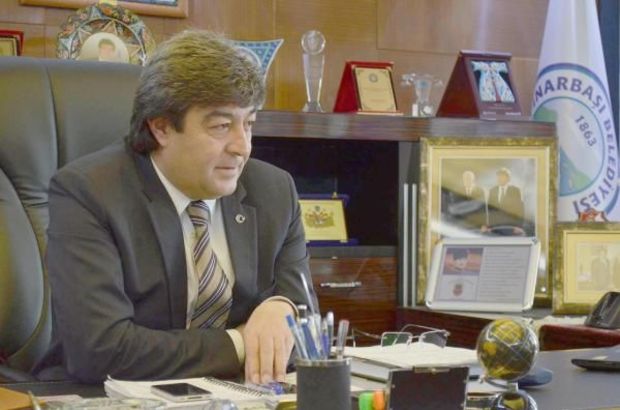 MHP'de bir ilçe belediye başkanı daha istifa etti