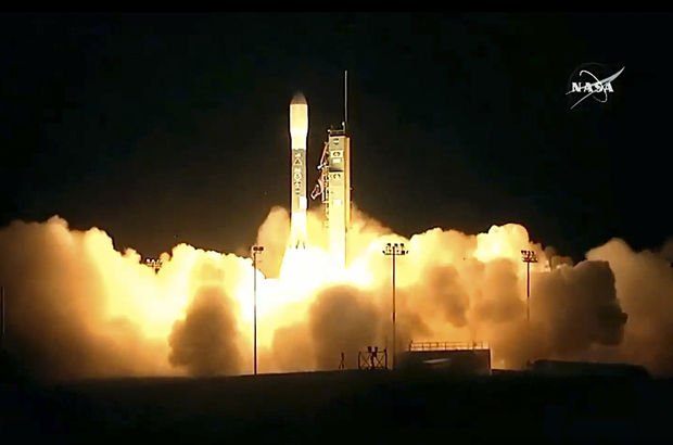 NASA meteoroloji uydusunu uzaya fırlattı