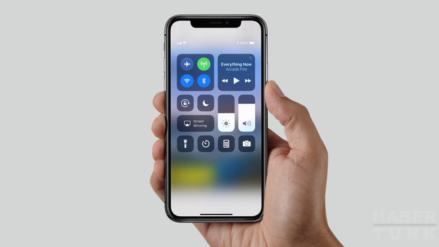 Essential Phone ile iPhone X tasarımı Android’de! Android'in babası Andy Rubin'in telefonu ucuz iPhone X gibi!