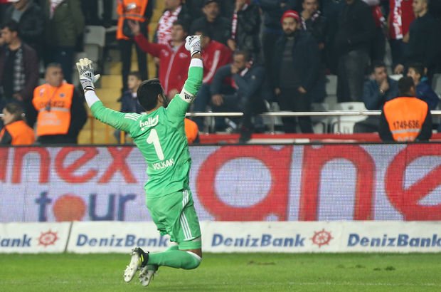Volkan Demirel 14 maç sonra kalesini gole kapadı!