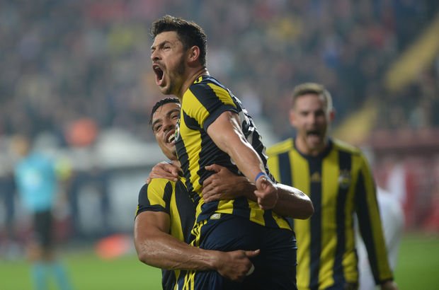 Fenerbahçe'de gol yükünü Giuliano çekiyor - Giuliano kaç gol attı