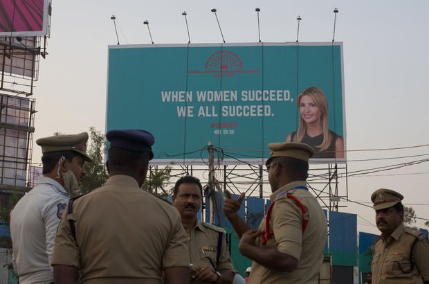 Hindistan'da sokaklar Ivanka Trump için dilencilerden 