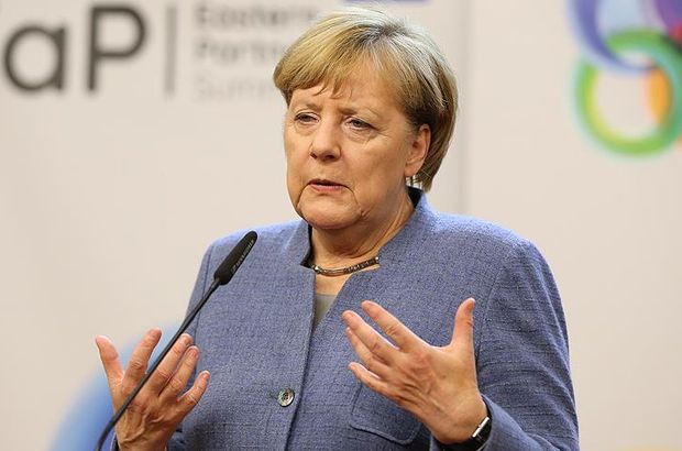 Merkel: Yasa dışı göçe karşı mücadelede daha güçlü desteklenecek