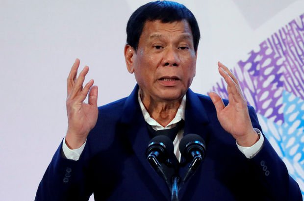 Filipinler'de Duterte komünist isyancıları terörist ilan etti 