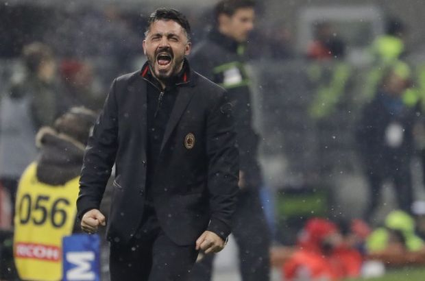 Bologna - AC Milan maçı heyecanı 17