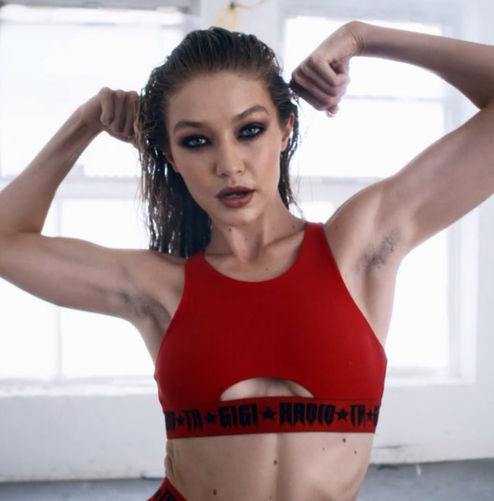 Gigi Hadid Bu Pozlarla Gündeme Oturdu Gigi Hadid Kimdir