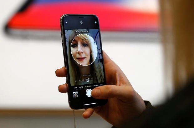 Facebook, fotoğraflarda yüz tanıma teknolojisi kullanımına başladı. Fotoğraf yükleyenleri uyarıyor