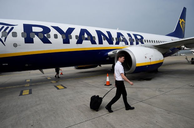 Almanya'da Ryanair havayolları pilotları greve gidiyor