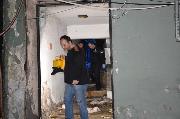 İzmir'de metruk depoda erkek cesedi bulundu