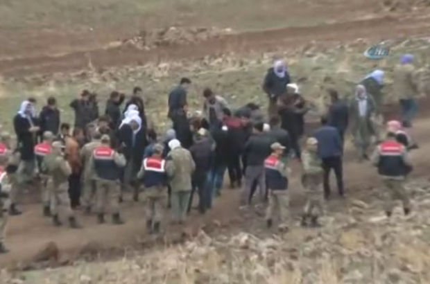 Diyarbakır'da mezarlarını yerinde bulamayan köylülerin korkunç iddiası