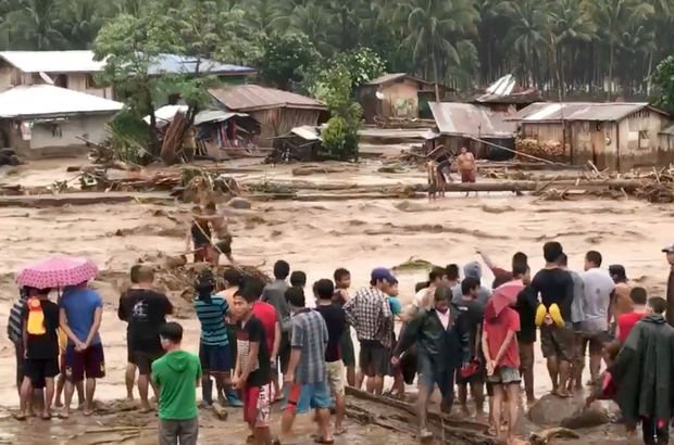 Filipinler'de tropikal tayfun: çok sayıda kişi hayatını kaybetti!